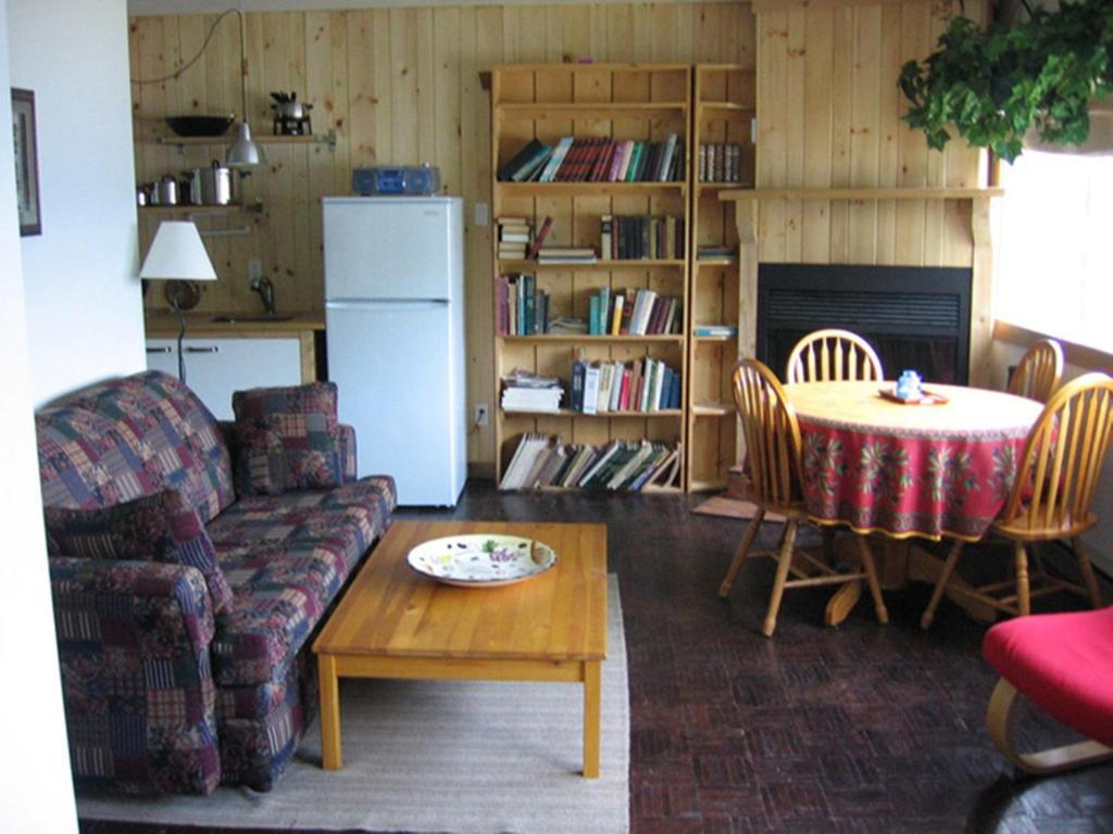 Cottages du Lac Orford, Cottage A, Côté Raquettes Cottage B, Côté Skis Eastman Exterior foto
