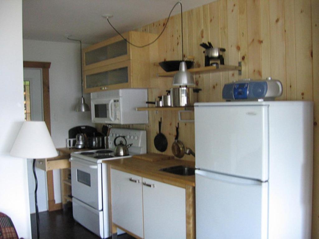 Cottages du Lac Orford, Cottage A, Côté Raquettes Cottage B, Côté Skis Eastman Exterior foto